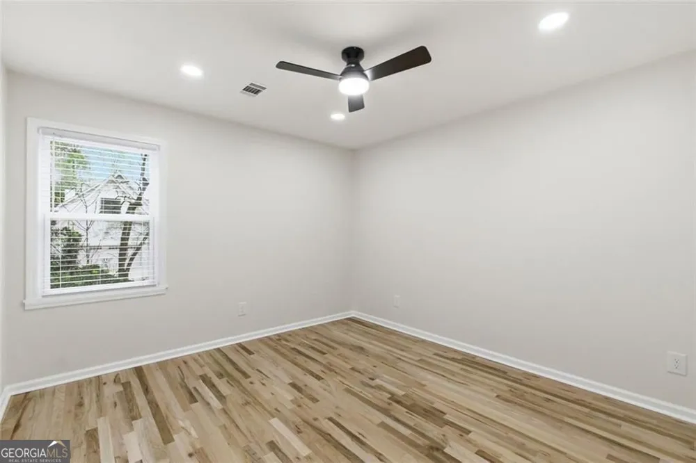 7170 Riverside DR NW Atlanta, GA 30328