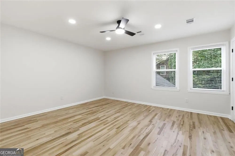 7170 Riverside DR NW Atlanta, GA 30328