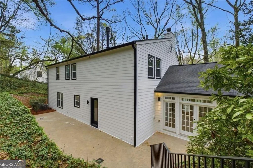 7170 Riverside DR NW Atlanta, GA 30328