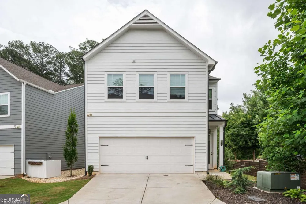 645 Everett LN Woodstock, GA 30188
