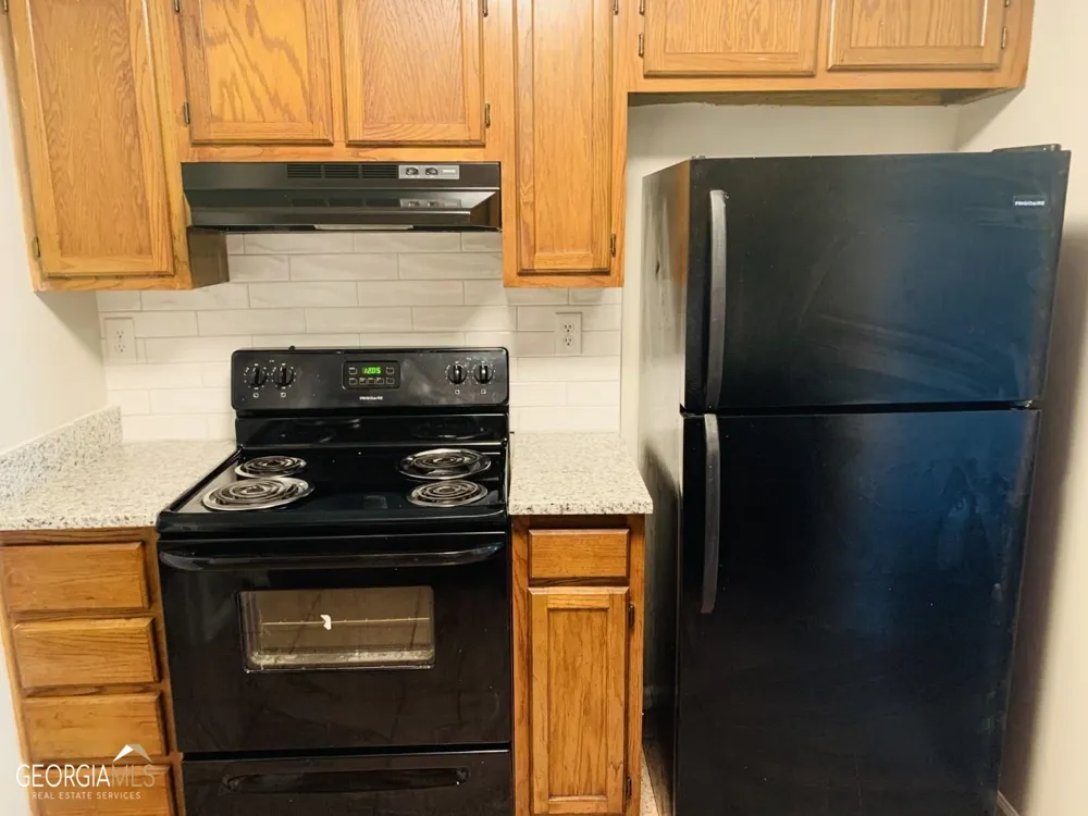 140 Pine TER Palmetto, GA 30268