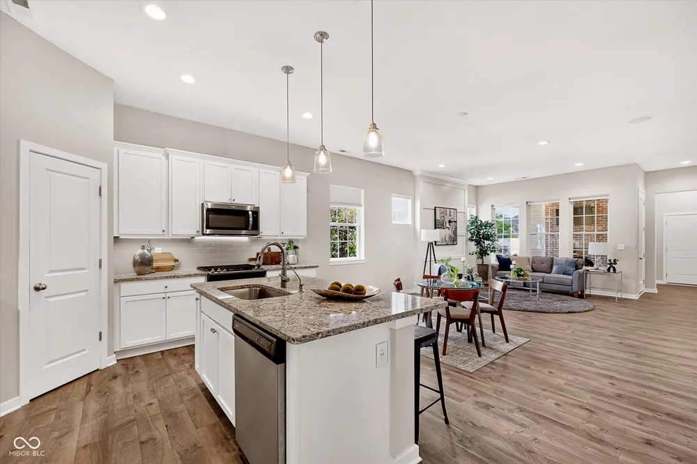 1523 Cloverdon Drive Westfield, IN 46074