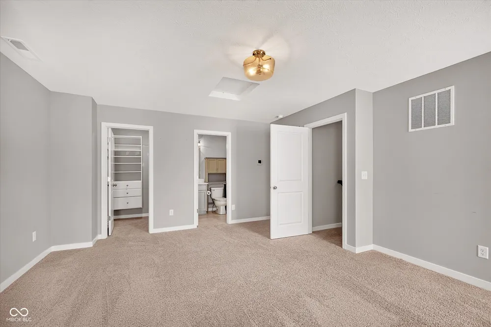 1523 Cloverdon Drive Westfield, IN 46074