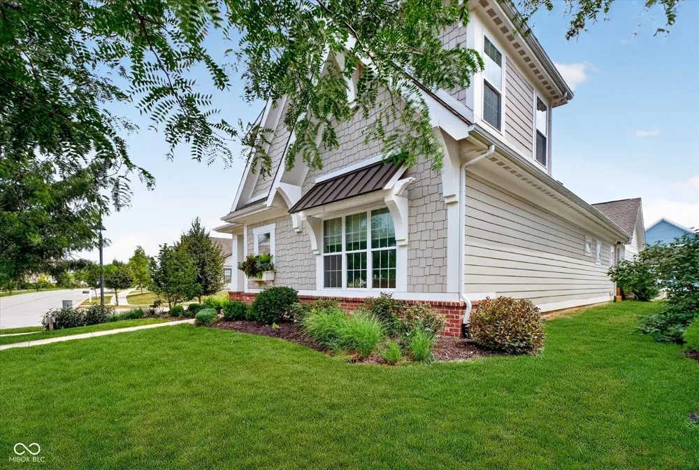 1523 Cloverdon Drive Westfield, IN 46074