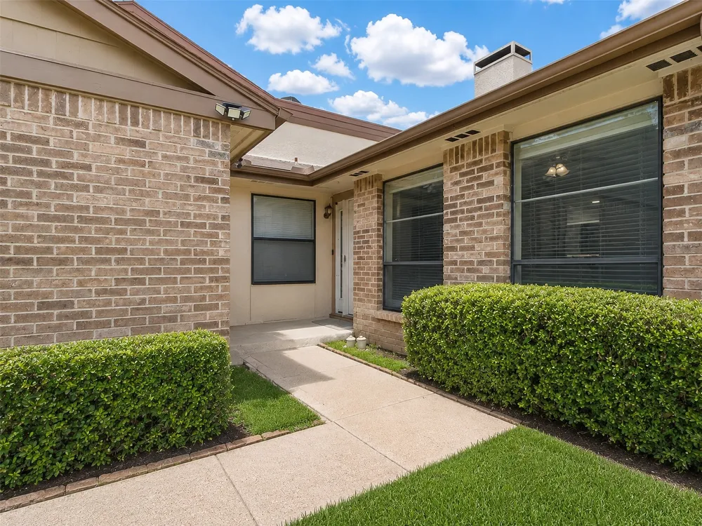 817 Pebble Beach Drive Garland, TX 75043
