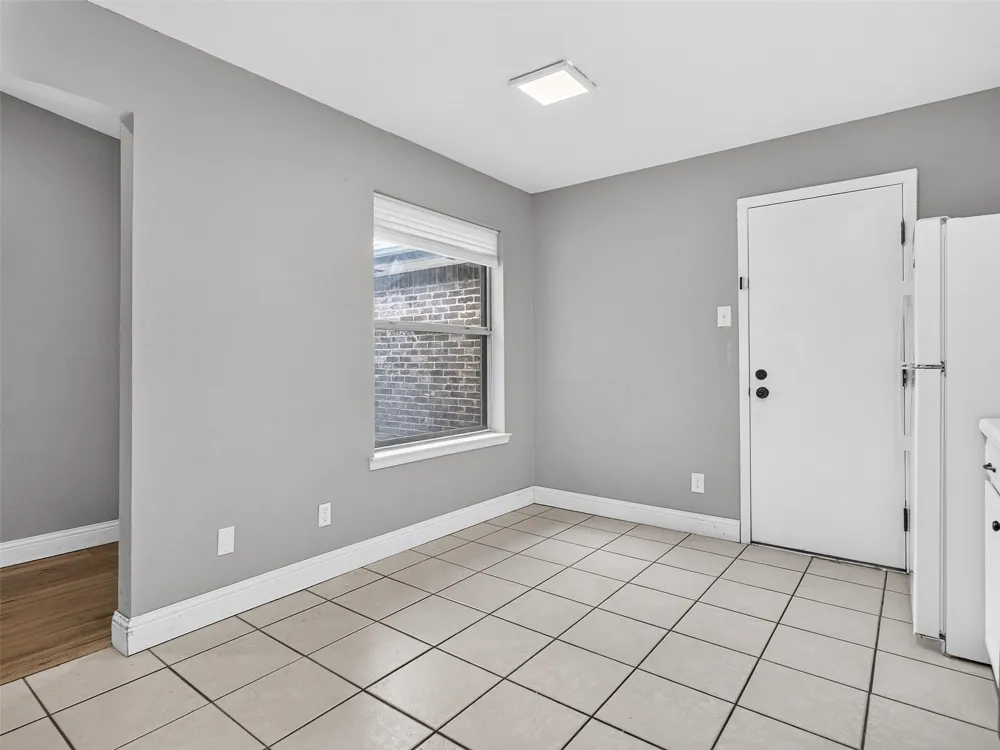 817 Pebble Beach Drive Garland, TX 75043