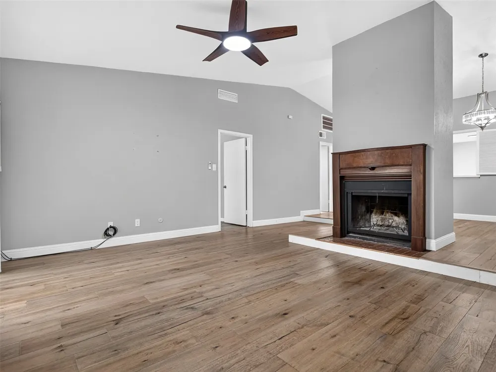 817 Pebble Beach Drive Garland, TX 75043