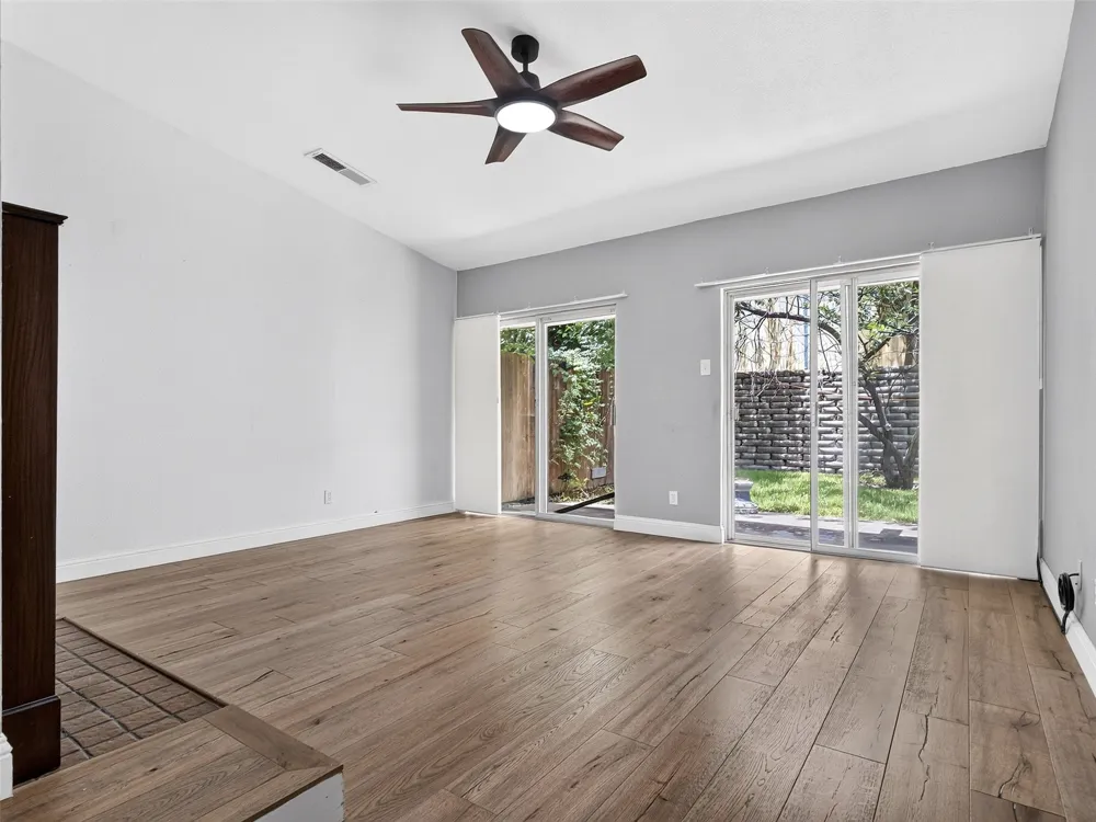 817 Pebble Beach Drive Garland, TX 75043
