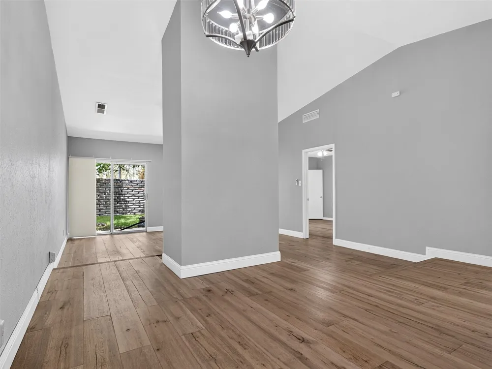 817 Pebble Beach Drive Garland, TX 75043