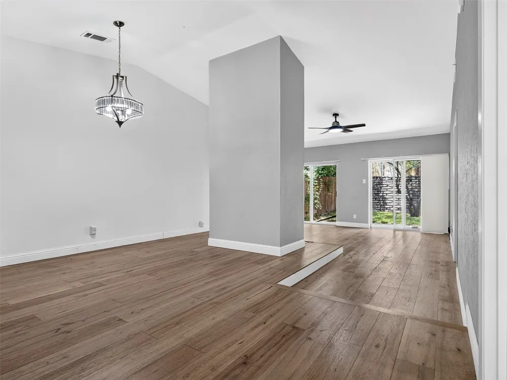 817 Pebble Beach Drive Garland, TX 75043