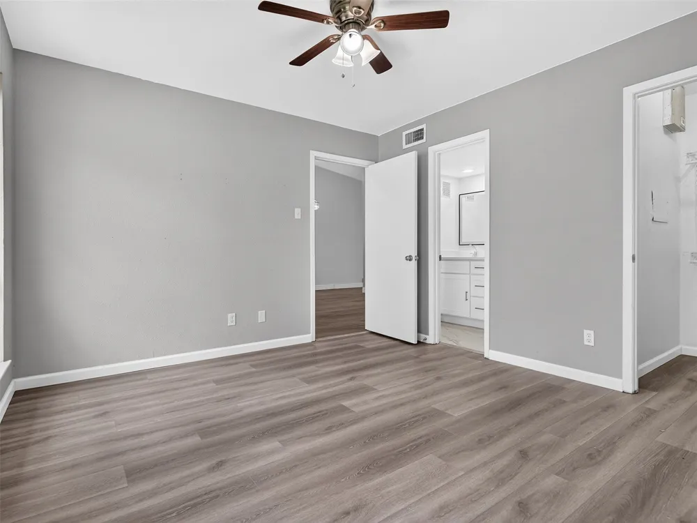 817 Pebble Beach Drive Garland, TX 75043