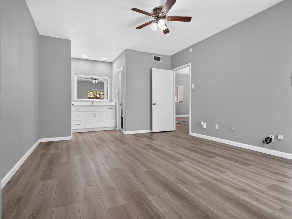 817 Pebble Beach Drive Garland, TX 75043
