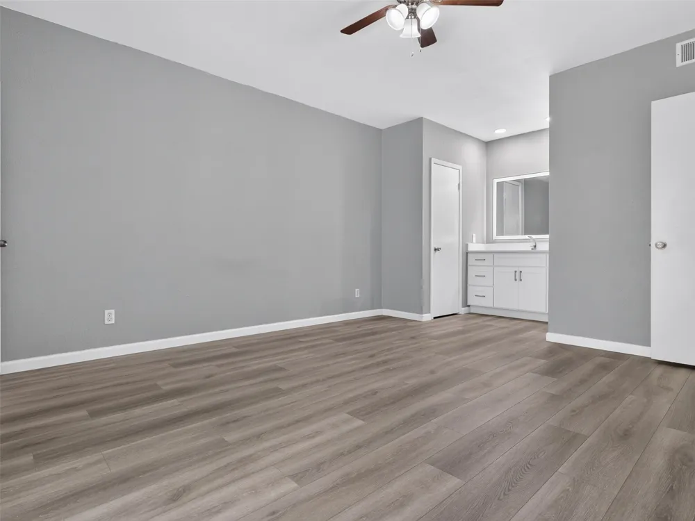 817 Pebble Beach Drive Garland, TX 75043