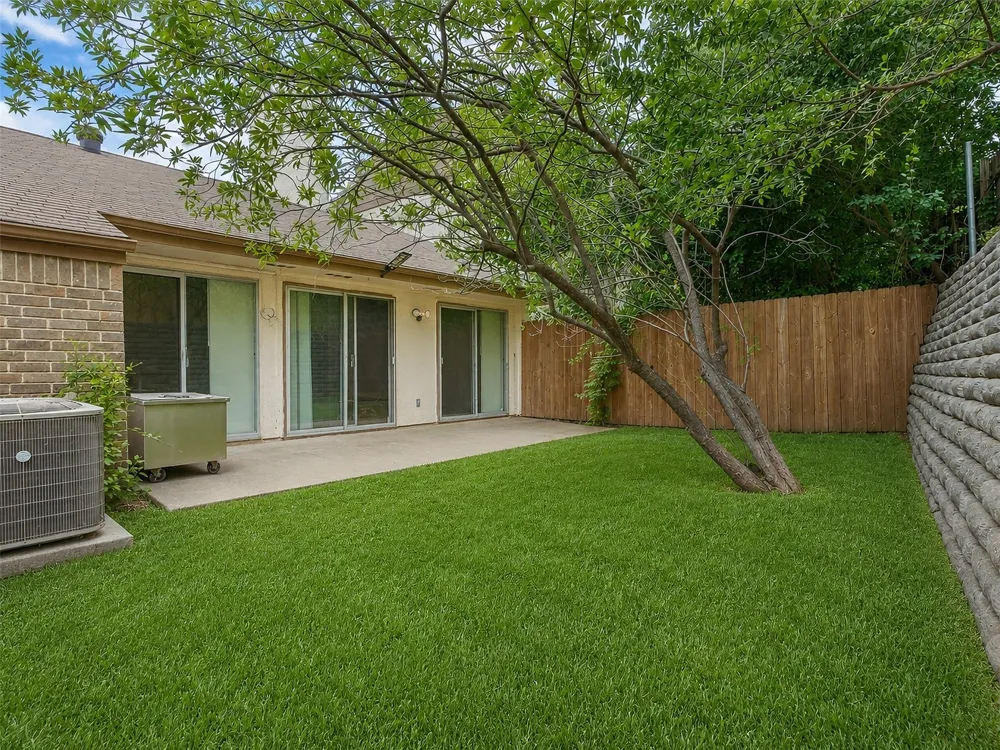817 Pebble Beach Drive Garland, TX 75043