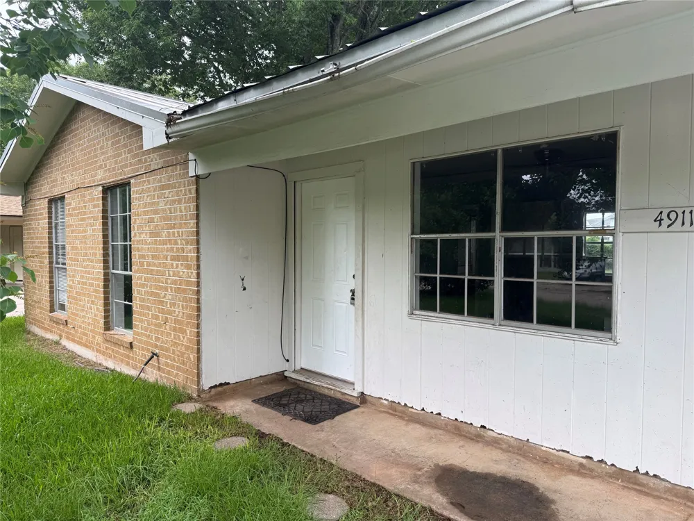 4911 Dahlia Drive Bossier City, LA 71111