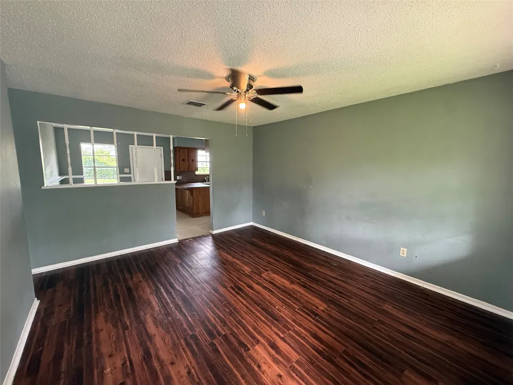 4911 Dahlia Drive Bossier City, LA 71111