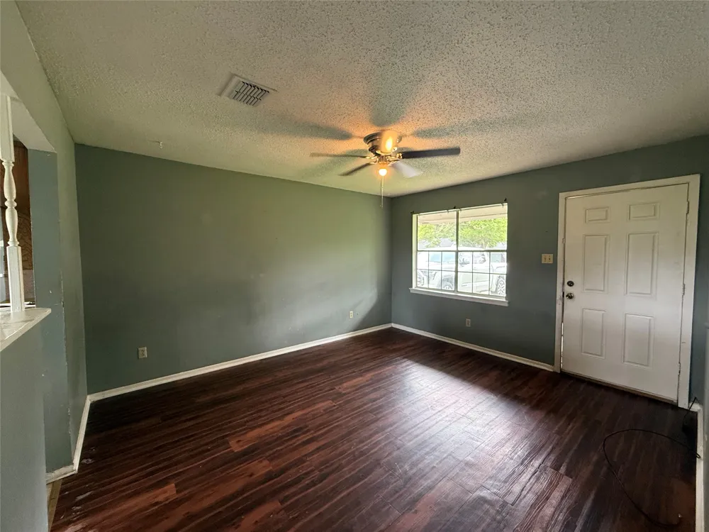 4911 Dahlia Drive Bossier City, LA 71111
