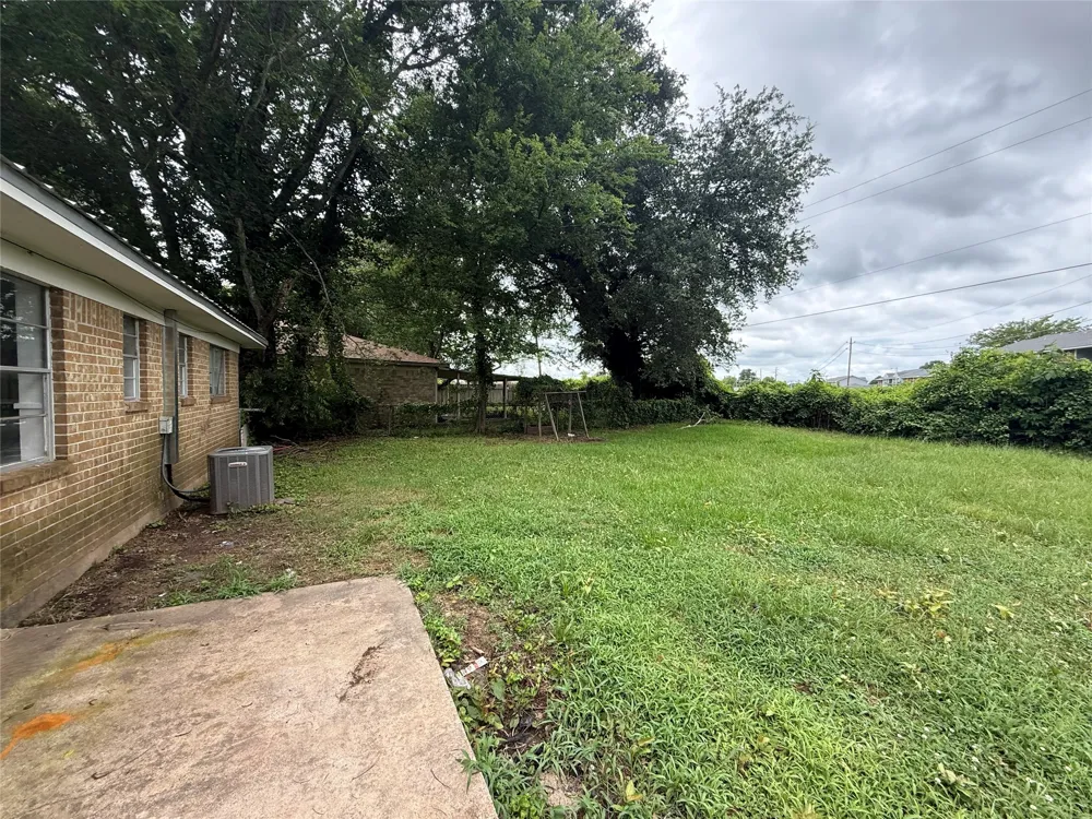 4911 Dahlia Drive Bossier City, LA 71111
