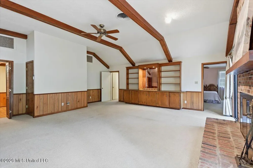 144 Colonial Circle Jackson, MS 39211