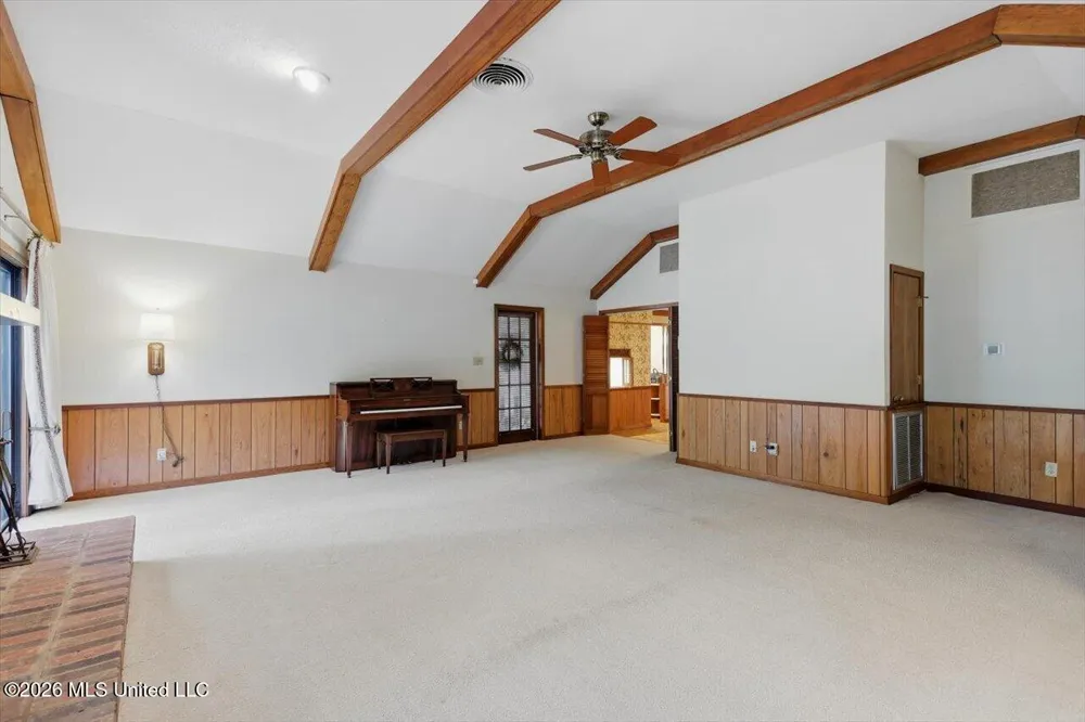 144 Colonial Circle Jackson, MS 39211