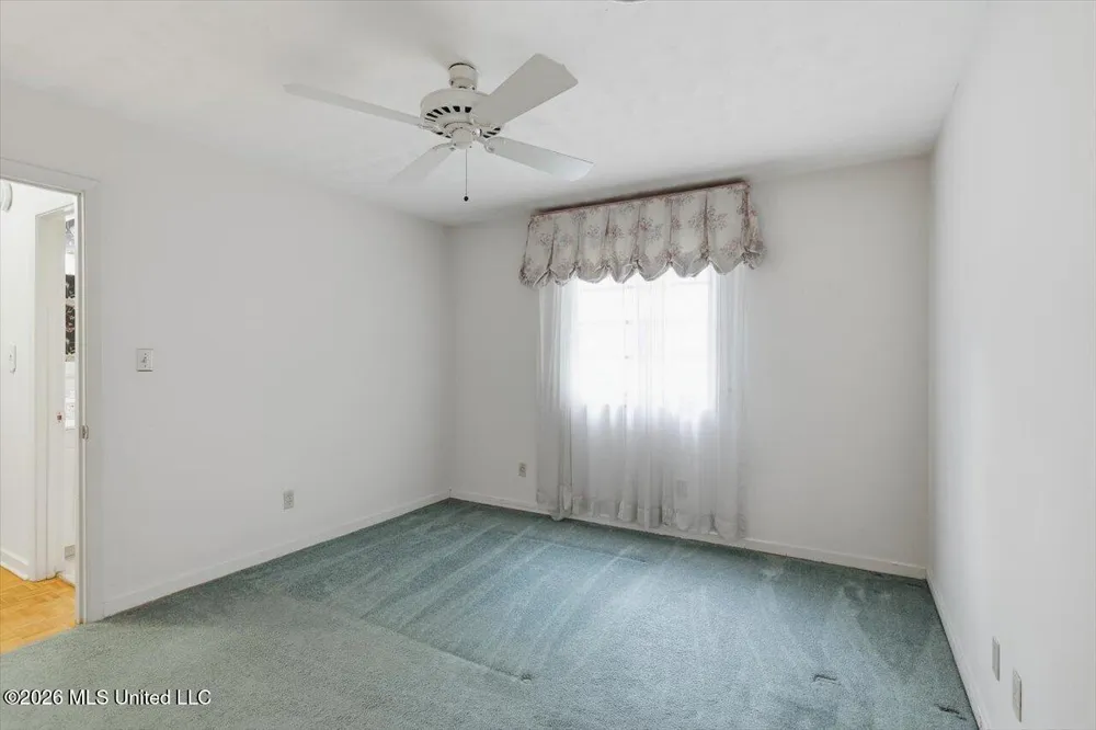 144 Colonial Circle Jackson, MS 39211