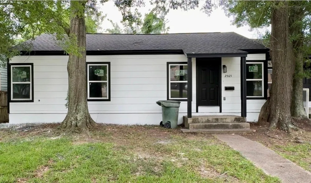 2565 Pecos Street Beaumont, TX 77702