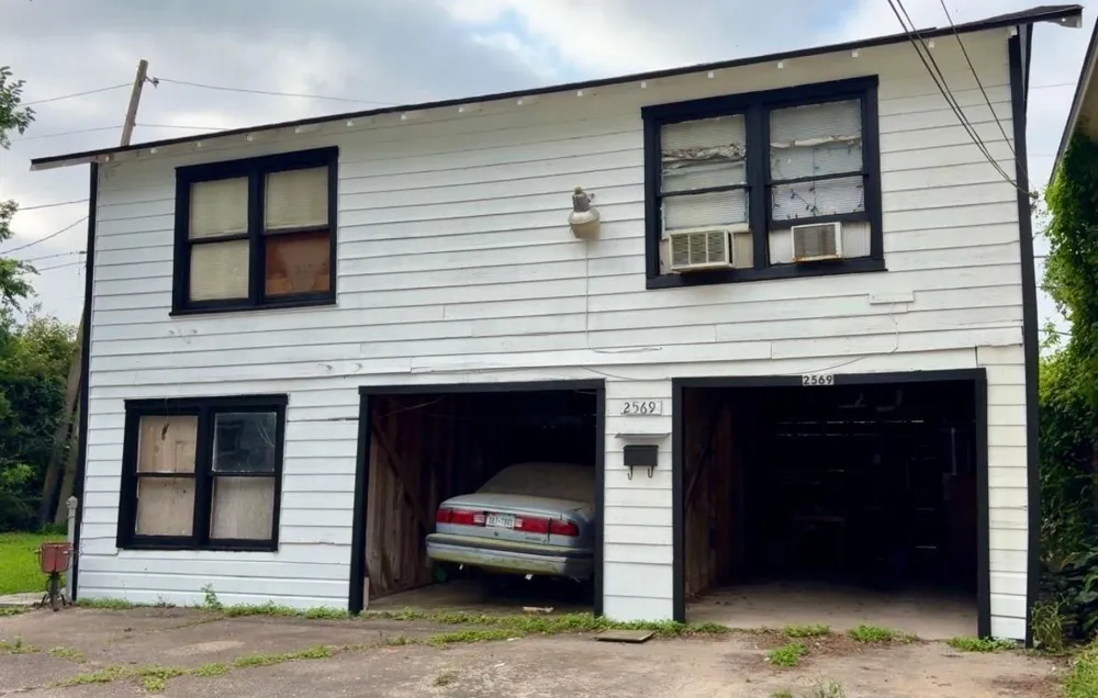 2565 Pecos Street Beaumont, TX 77702