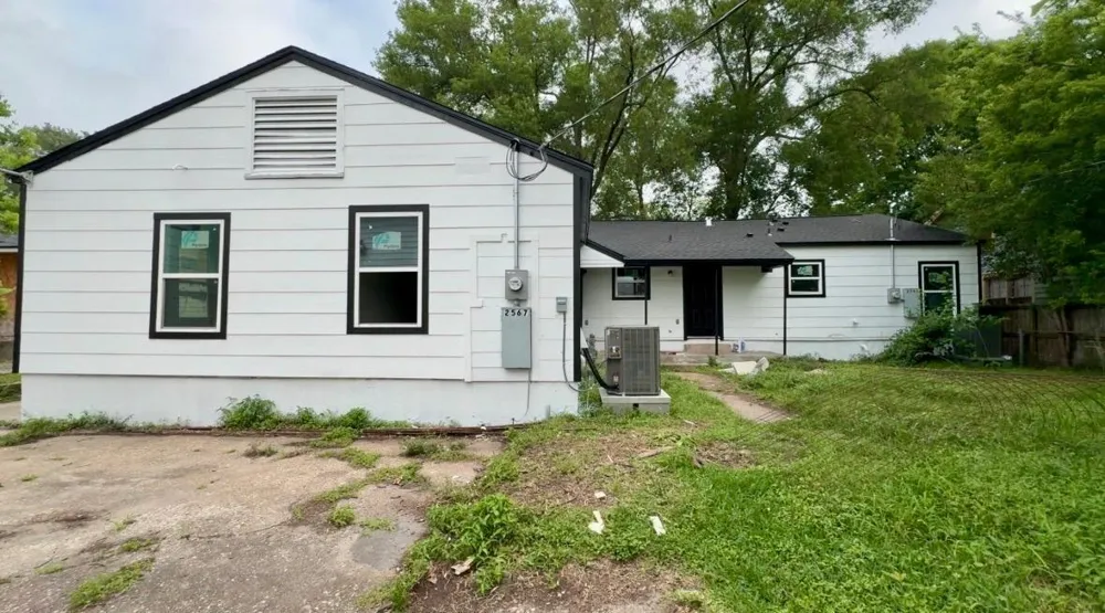 2565 Pecos Street Beaumont, TX 77702