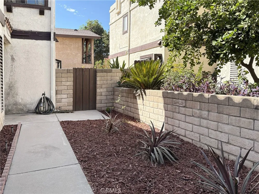 2684 San Pablo Duarte, CA 91010