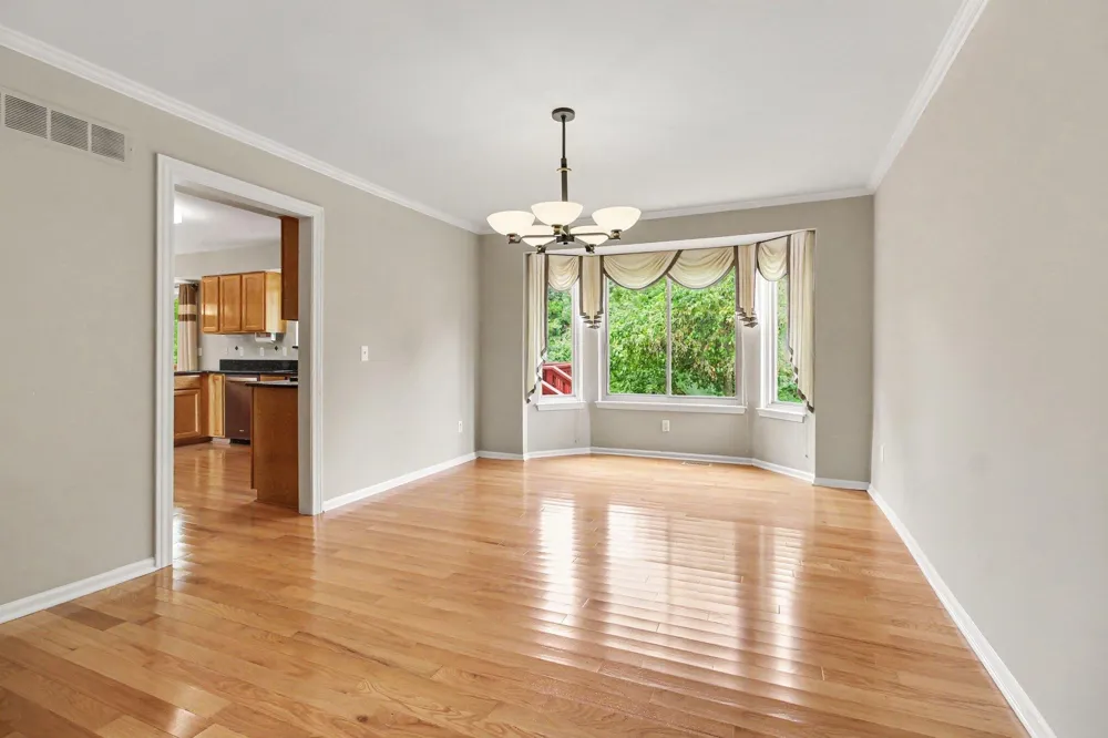 3152 Honeysuckle Drive Ann Arbor, MI 48103