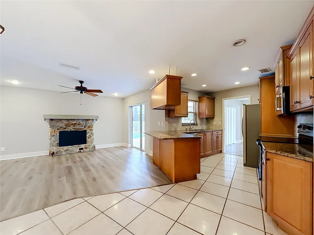 1855 DEL ROBLES TERRACE Clearwater, FL 33764