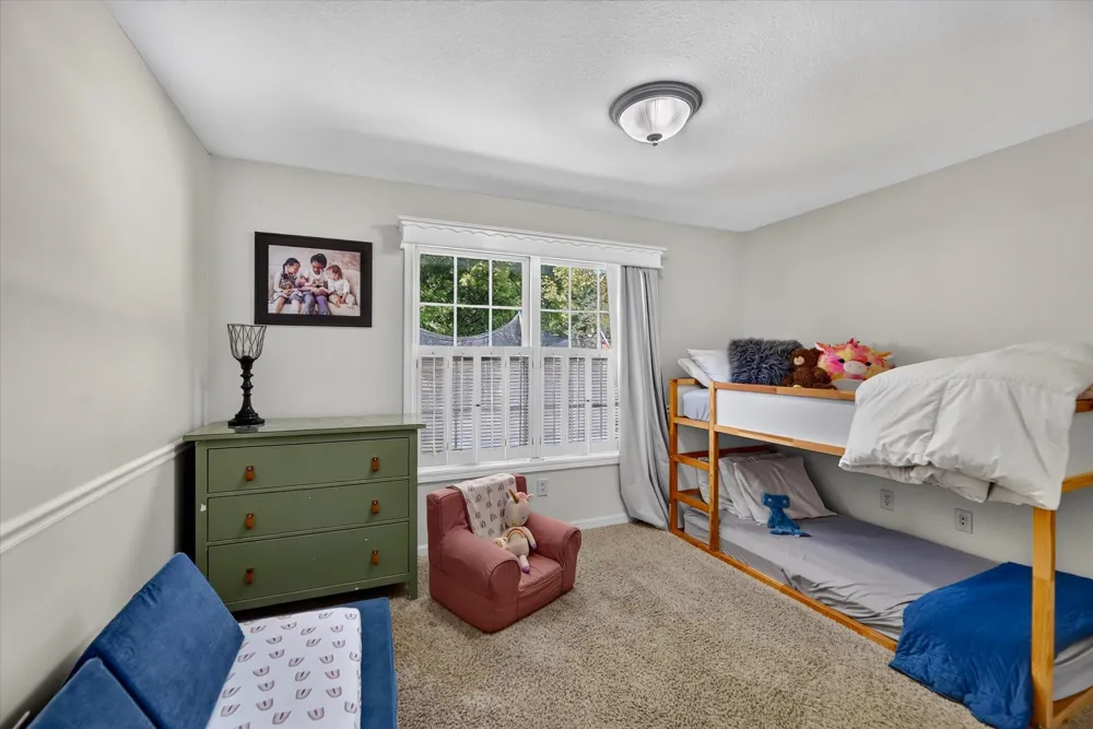 4239 Suffield Woods Avenue Portage City, MI 49002