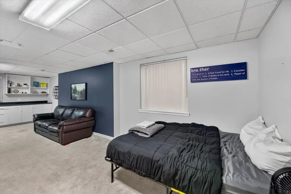 4239 Suffield Woods Avenue Portage City, MI 49002