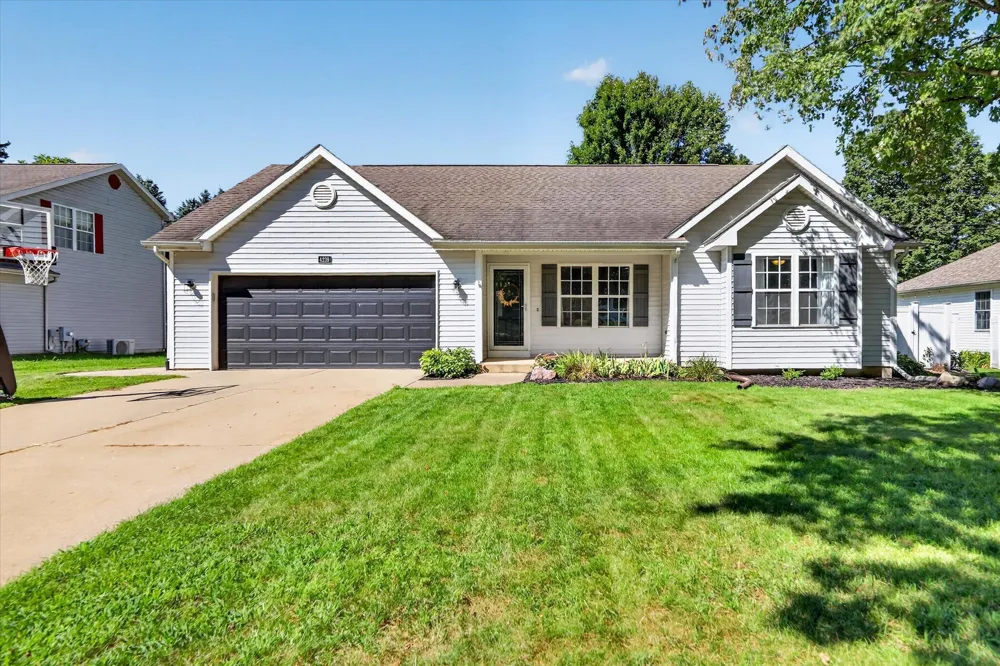 4239 Suffield Woods Avenue Portage City, MI 49002