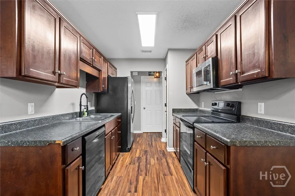 204 Brookstone Court Rincon, GA 31302