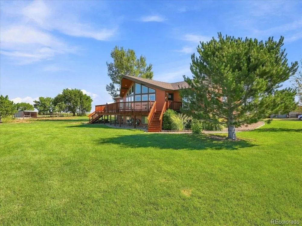 27488 County Road 5 Weldona, CO 80653