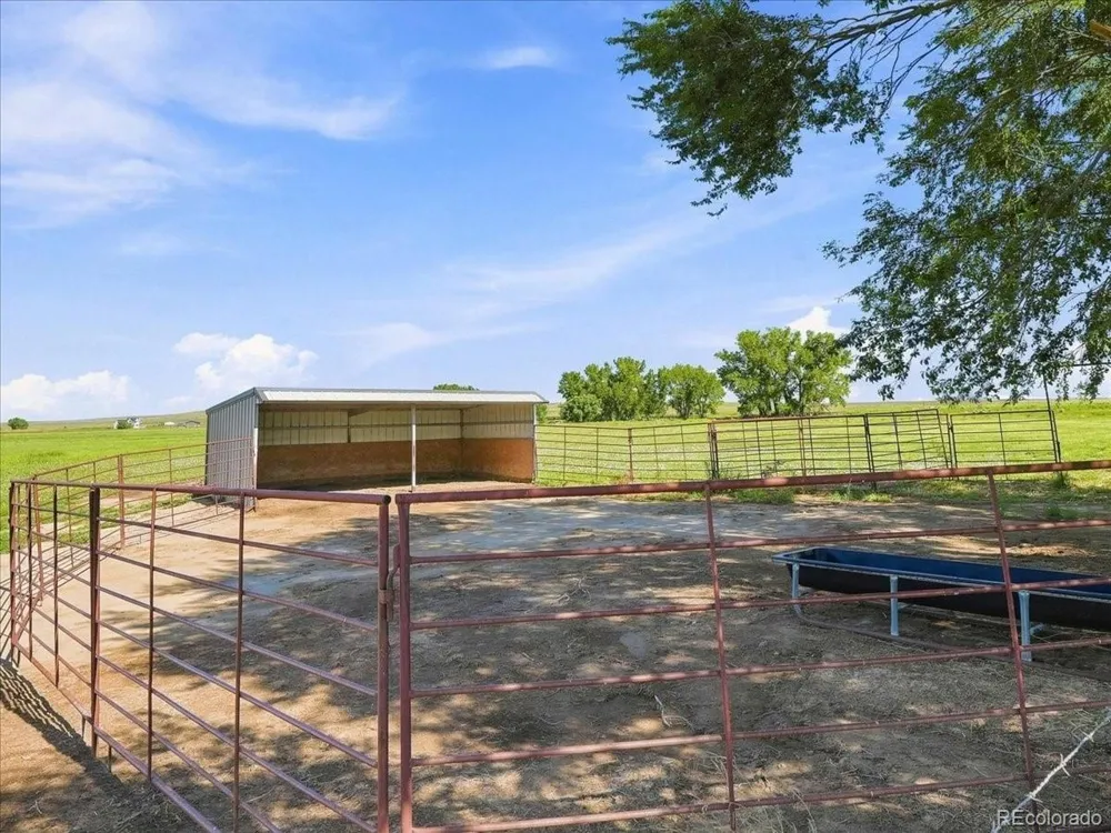 27488 County Road 5 Weldona, CO 80653