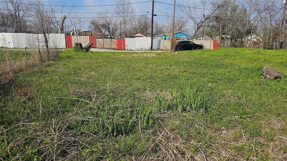 3208 Jewel Street Houston, TX 77026
