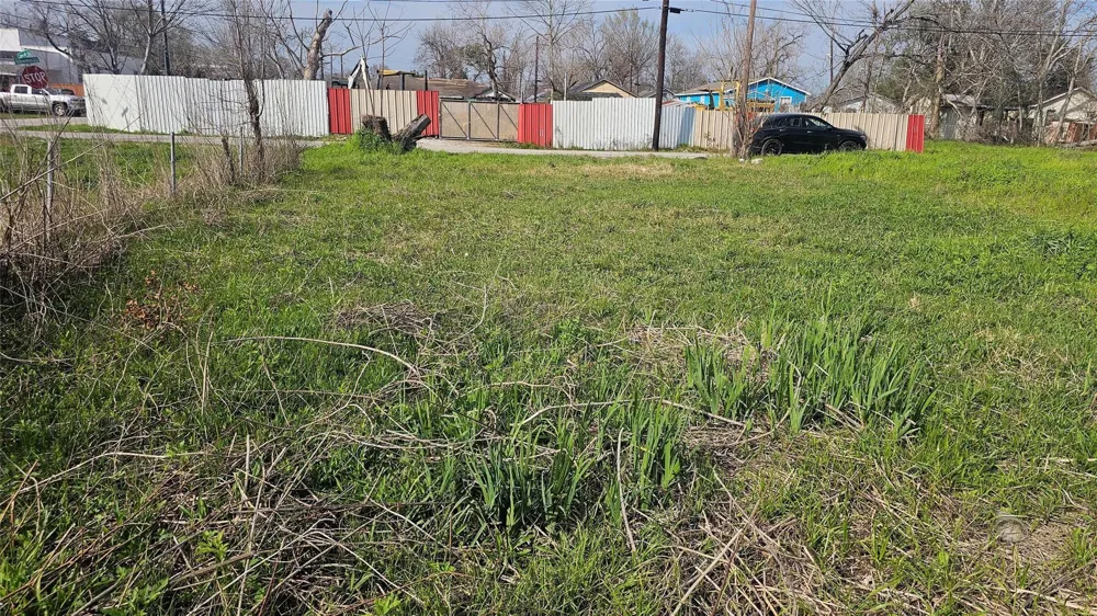 3208 Jewel Street Houston, TX 77026