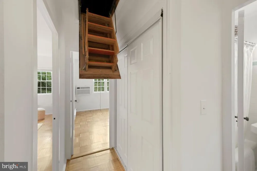 3319 VALLEY DRIVE Alexandria, VA 22302