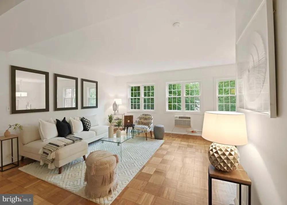 3319 VALLEY DRIVE Alexandria, VA 22302