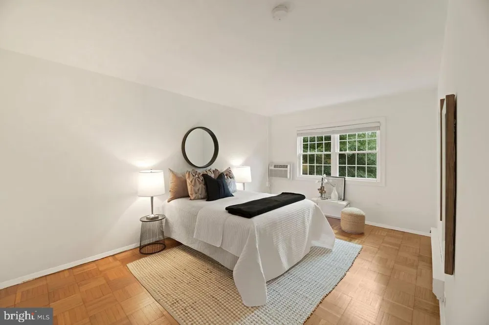 3319 VALLEY DRIVE Alexandria, VA 22302