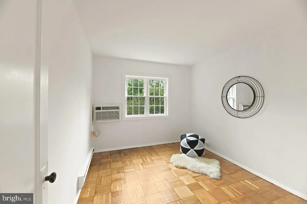 3319 VALLEY DRIVE Alexandria, VA 22302