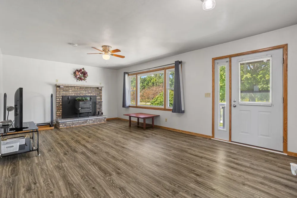 1061 Litchfield Road Quincy, MI 49082