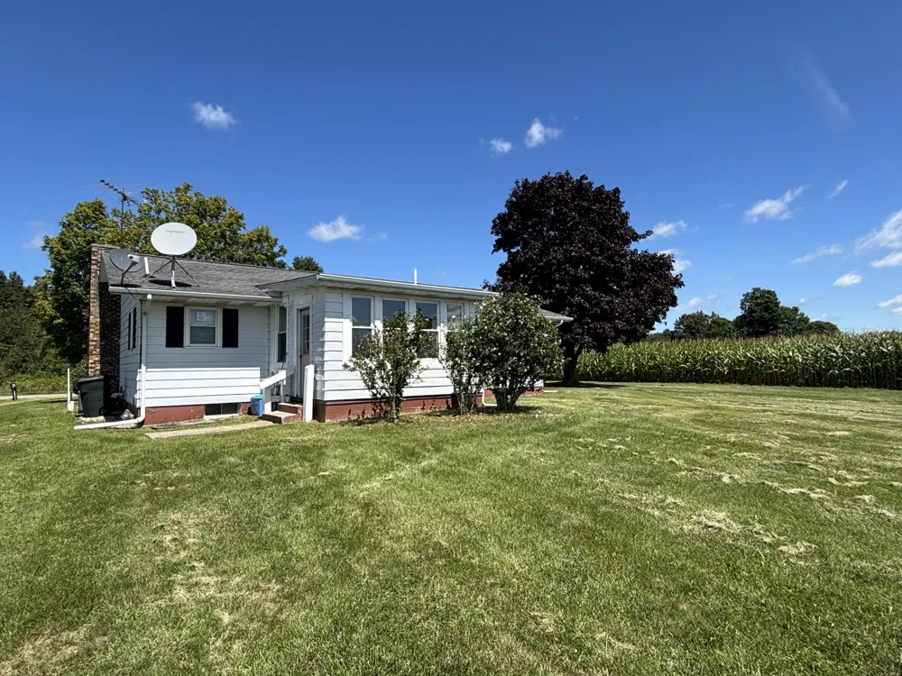 1061 Litchfield Road Quincy, MI 49082