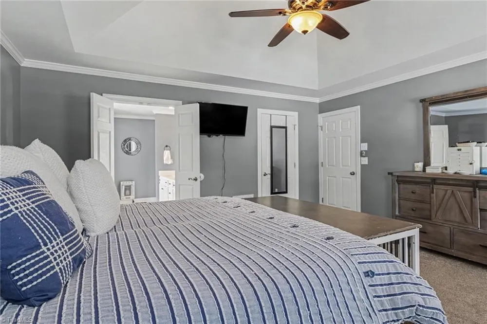 124 Glen Oaks Drive King, NC 27021