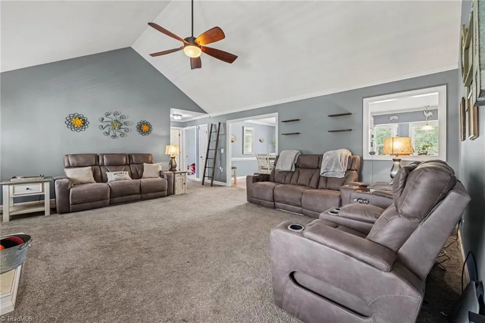124 Glen Oaks Drive King, NC 27021