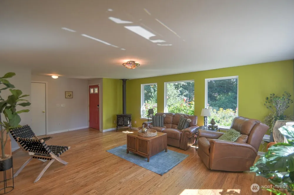 1112 Henry Street SE Olympia, WA 98501