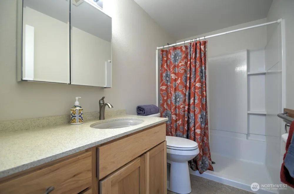 1112 Henry Street SE Olympia, WA 98501