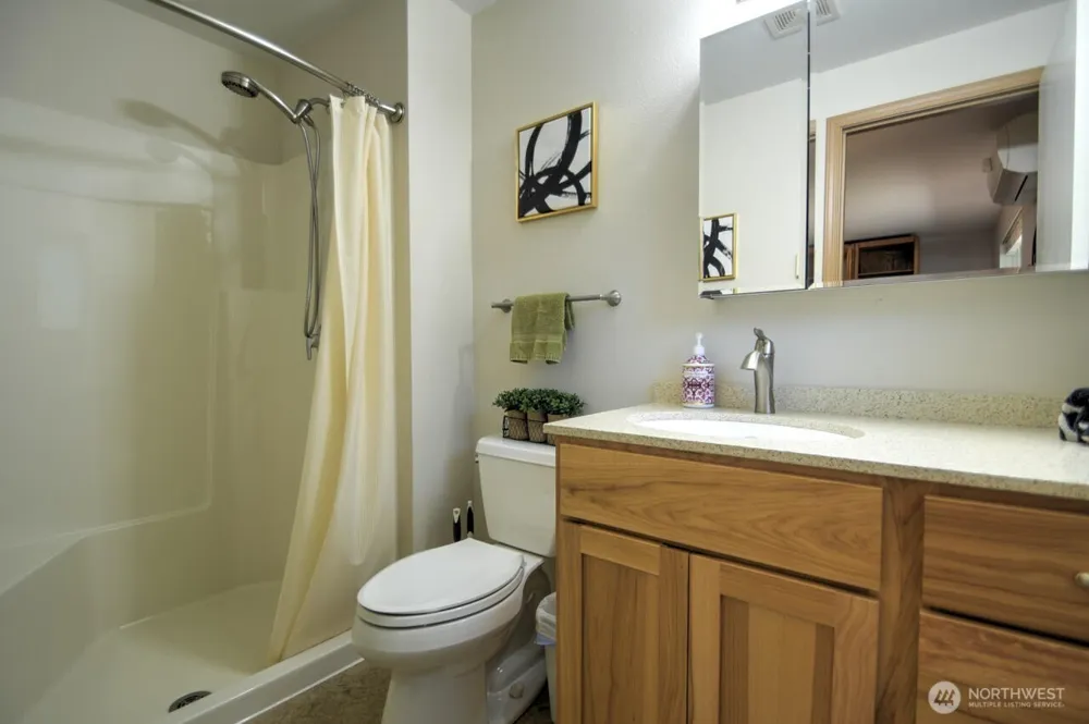 1112 Henry Street SE Olympia, WA 98501